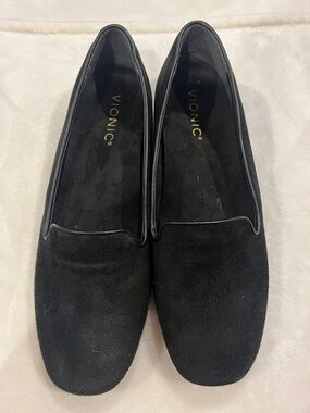 Vionic Coral Venetian Black Suede Slip-On Loafers size 8